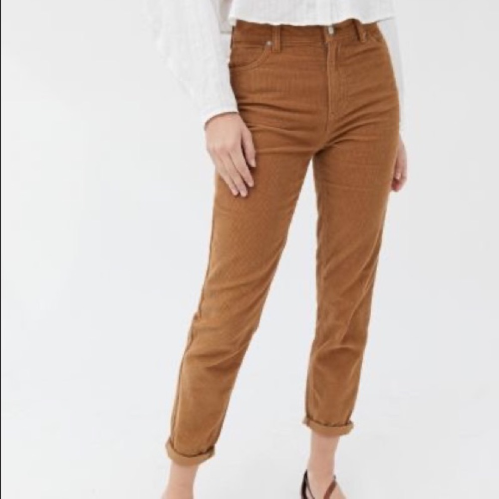 BDG Urban Outfitter Color Corduroy High Rise Mom Pant in Taupe